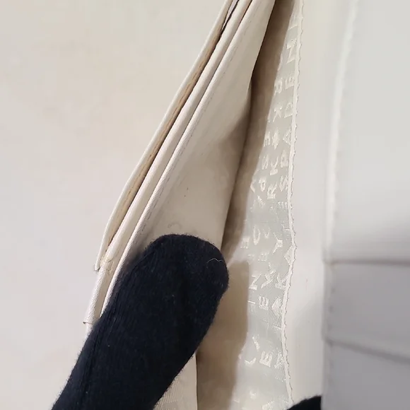 EUC Kate Spade Coral Wallet - Picture 5 of 11